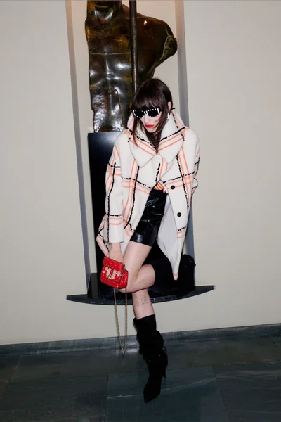 Look 28